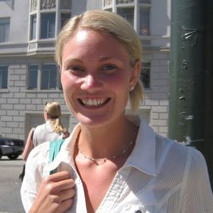 Meet your Posher, Elise